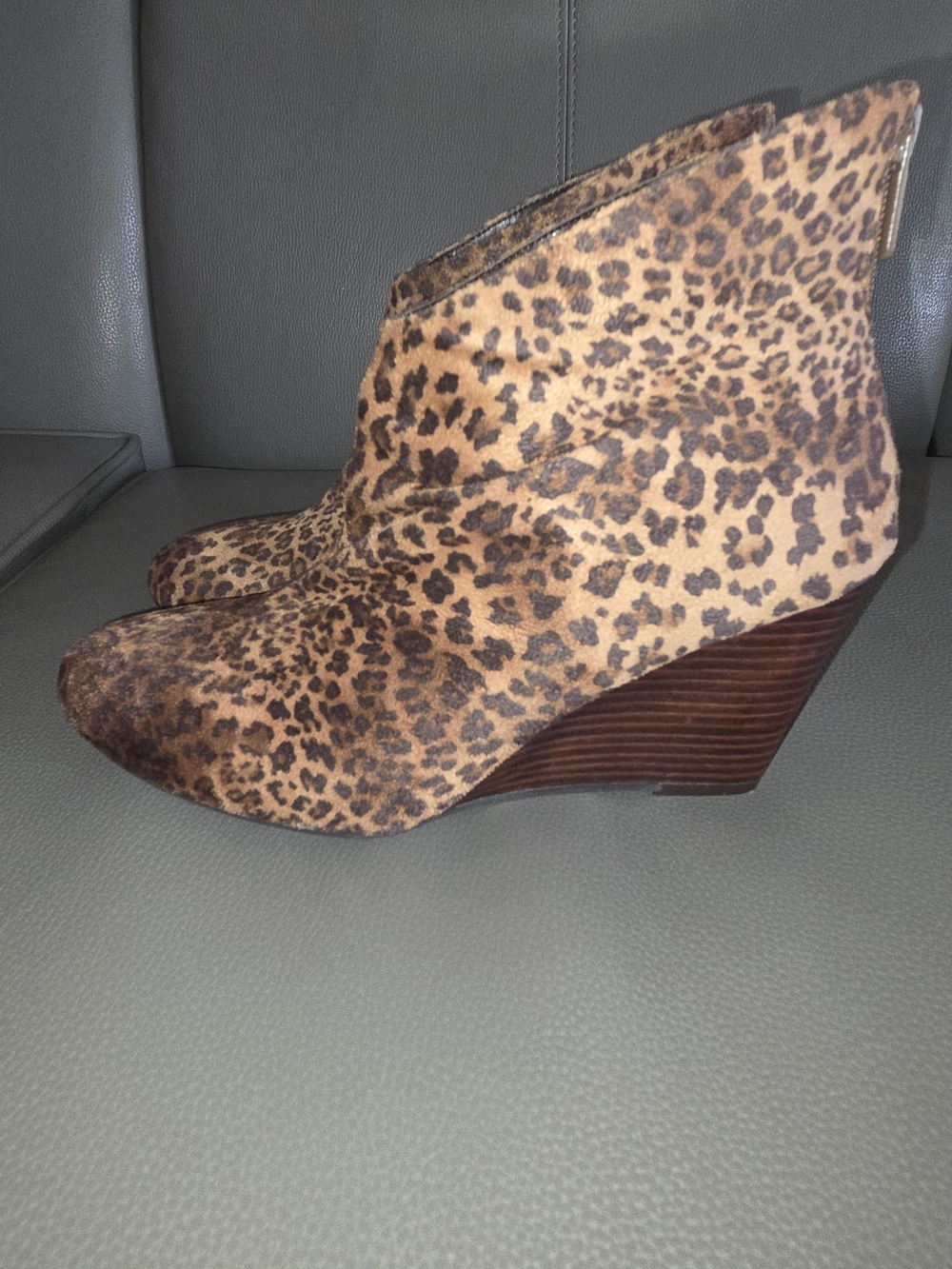 Women's Leopard Print Wedge Wooden Heel  Ankle Boots - Brown/Tan